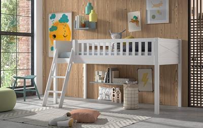 Scott halfhoogslaper met schuine trap wit sfeerfoto