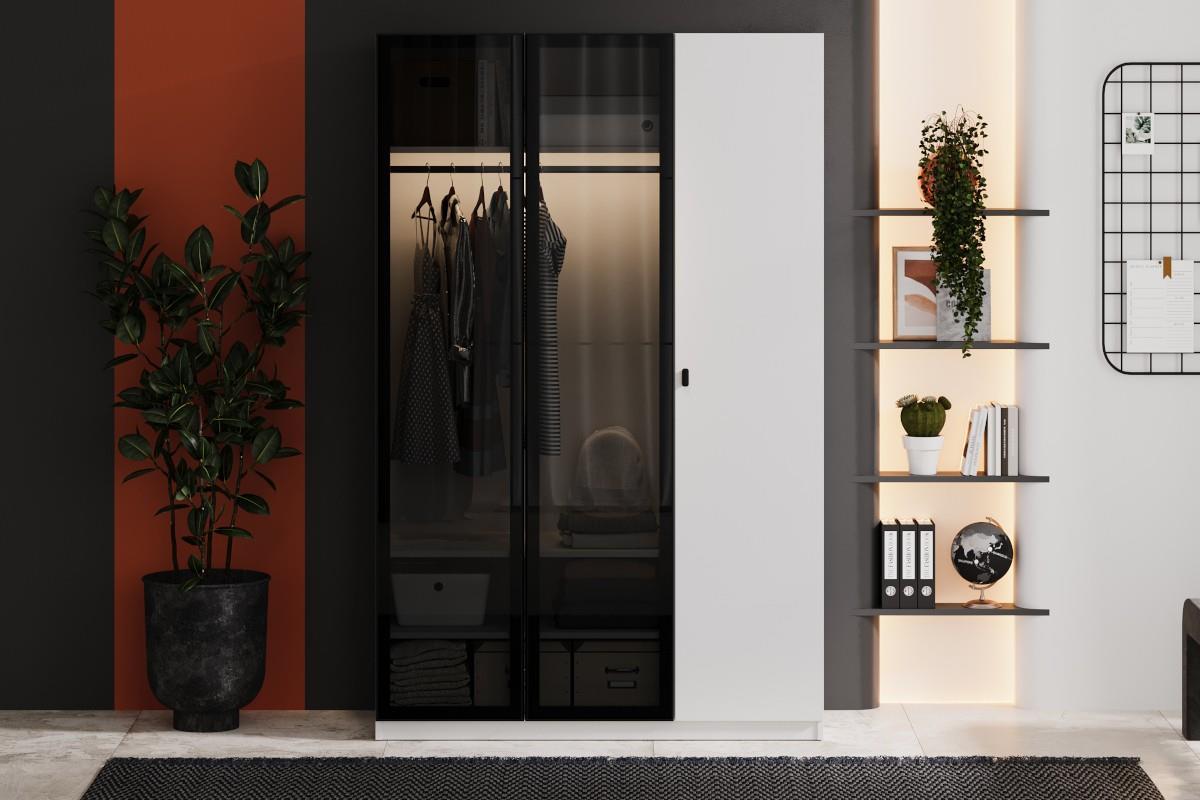 Vena 3-deurs kledingkast wit met twee glasdeuren sfeerfoto